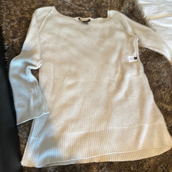 DONNA Karan Essentials champagne sweater that hugs your body ever so slightly L - Picture 2 of 11